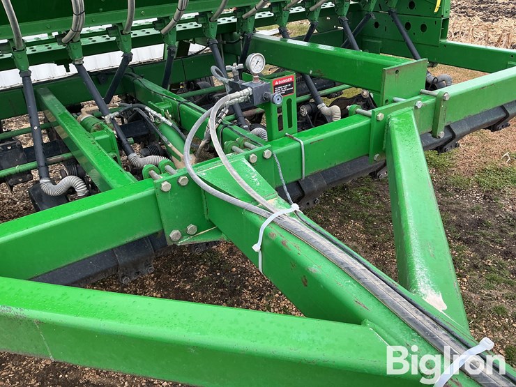 1999-john-deere-1560-image-11