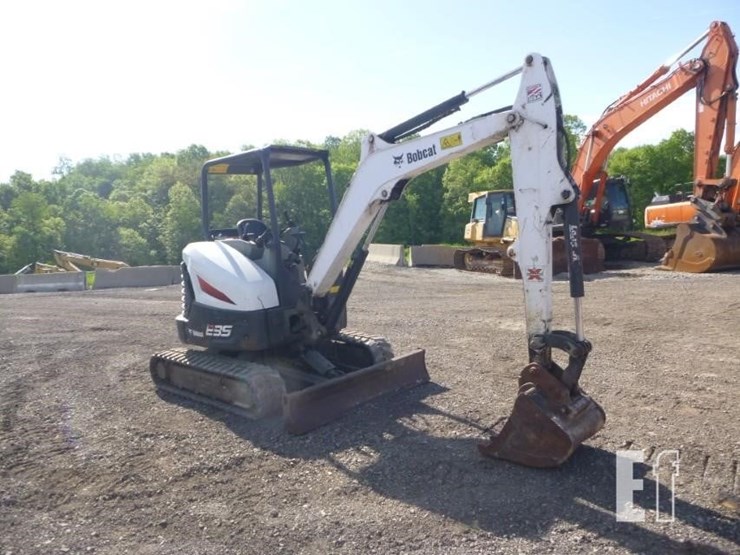 2019-bobcat-e35-image-50