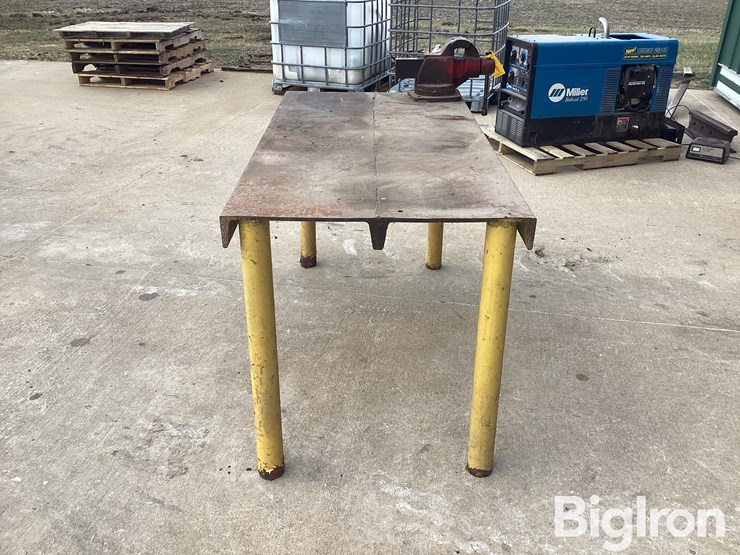 heavy-duty-metal-work-bench-image-4