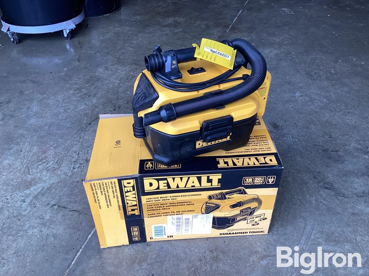 dewalt-cordless/corded-wet-dry-hepa-vac-image-2
