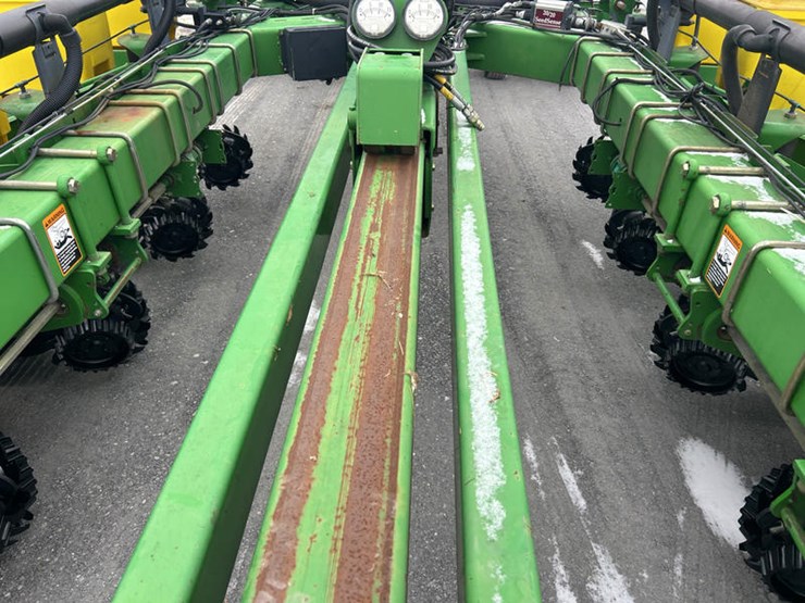 john-deere-1770-image-16