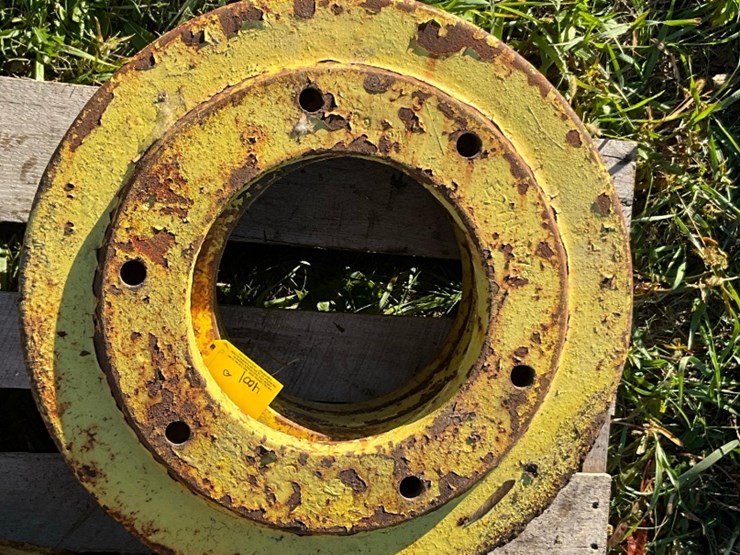 (4)-tractor-rear-wheel-weights-image-2