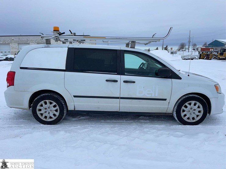 2015-ram-c/v-image-6