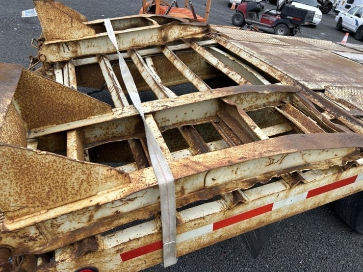 1993-interstate-24'-t/a-equipment-trailer-image-20