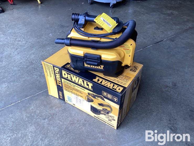 dewalt-cordless/corded-wet-dry-hepa-vac-image-1