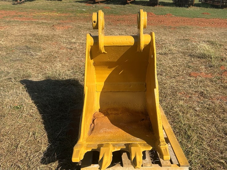 #35-•-excavator-bucket-image-2