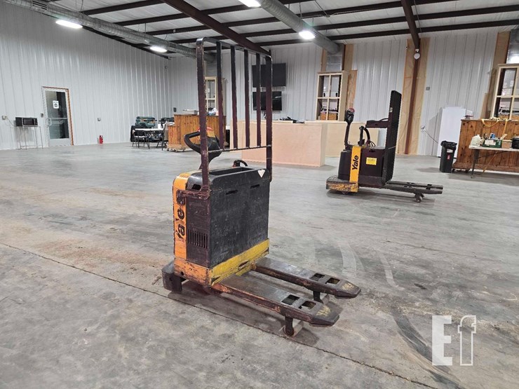 2009-yale-mpb040e-image-2