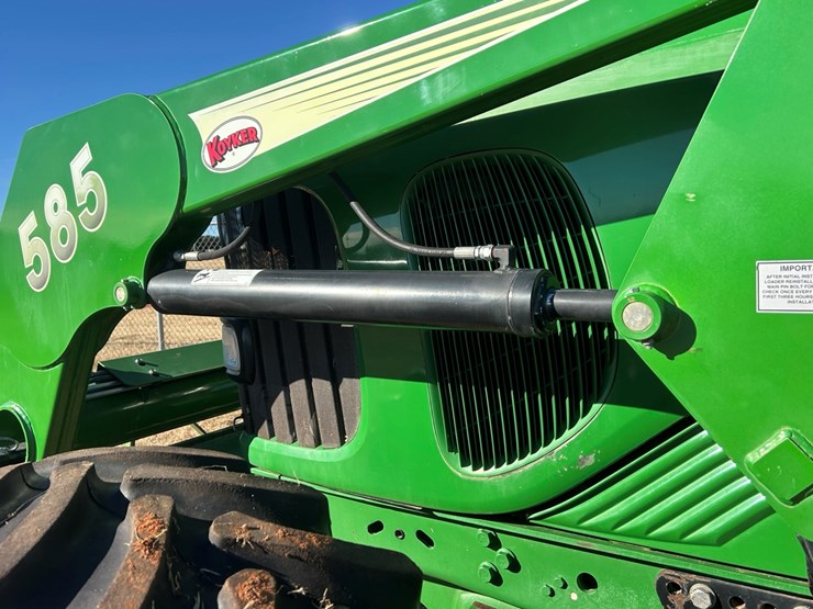 2007-john-deere-7520-image-35