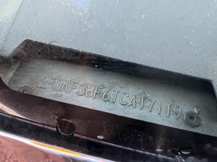 1996-ford-f350-image-9