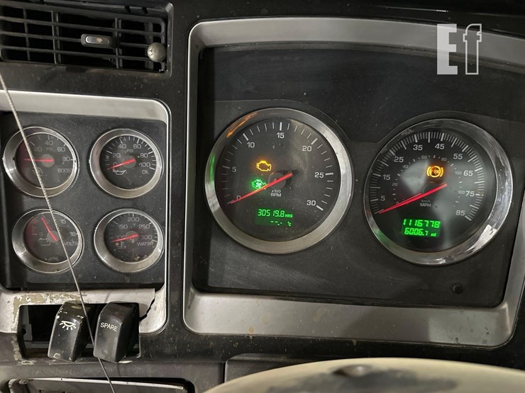 2006-kenworth-t800-image-12