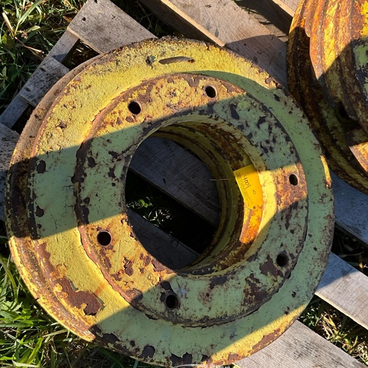 (4) Tractor Rear Wheel Weights
