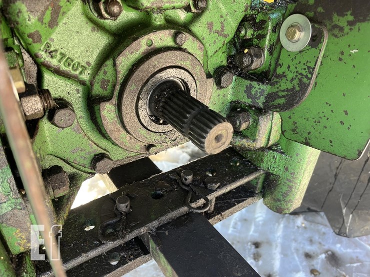 john-deere-4440-image-12