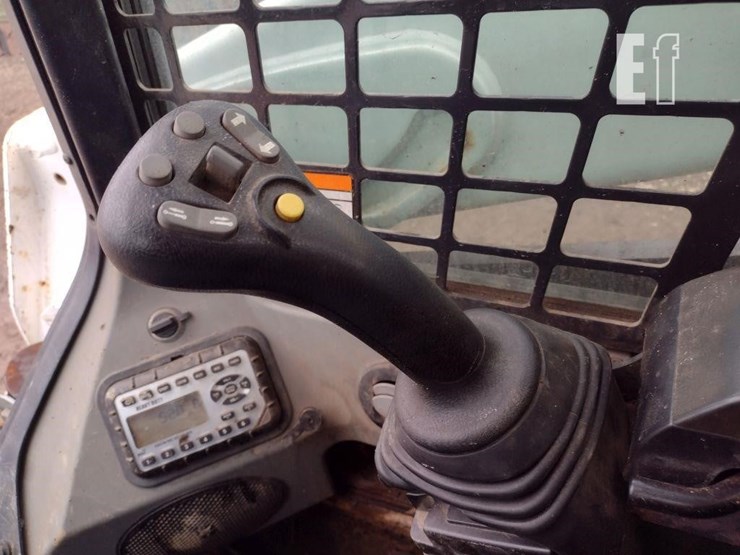 2017-bobcat-t595-image-9