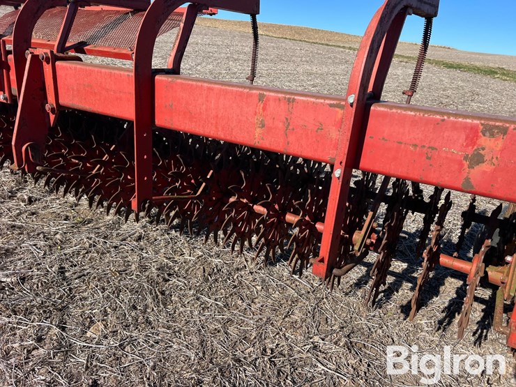 international-300-image-16