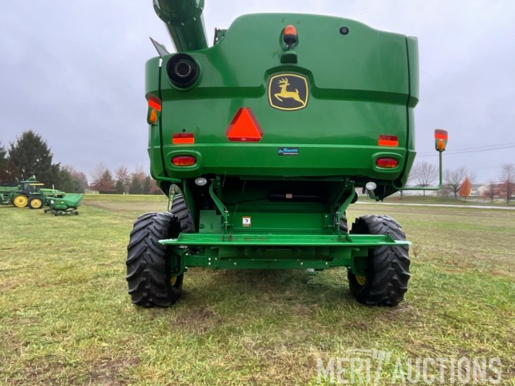 2015-john-deere-s660-image-4