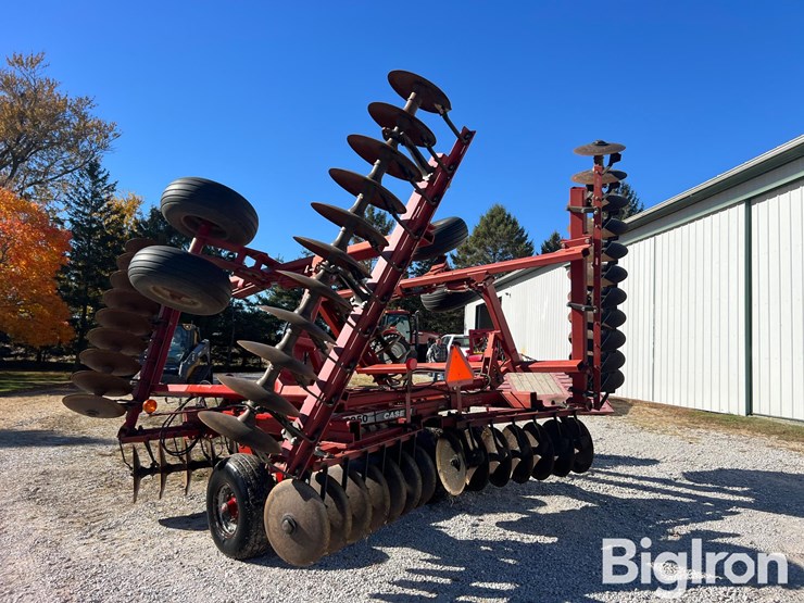 case-ih-3950-image-7