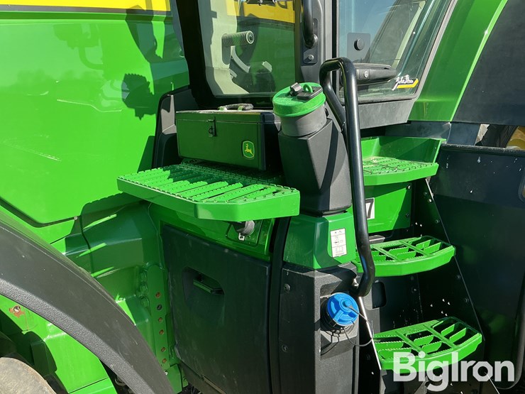 2024-john-deere-8r-370-image-10
