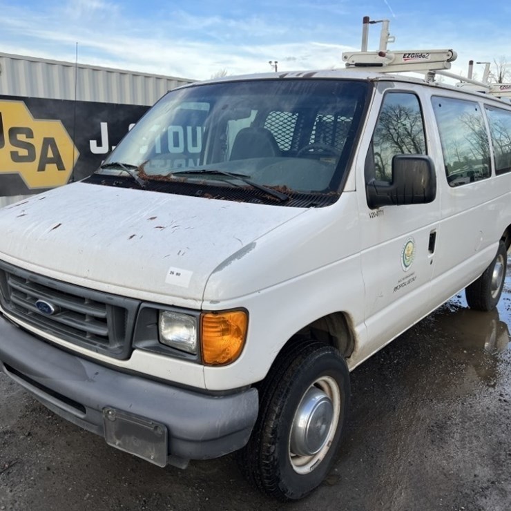 2006 FORD E350