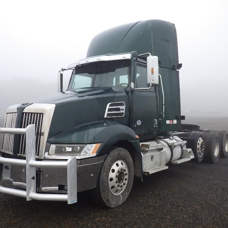 2018 WESTERN STAR 5700XE