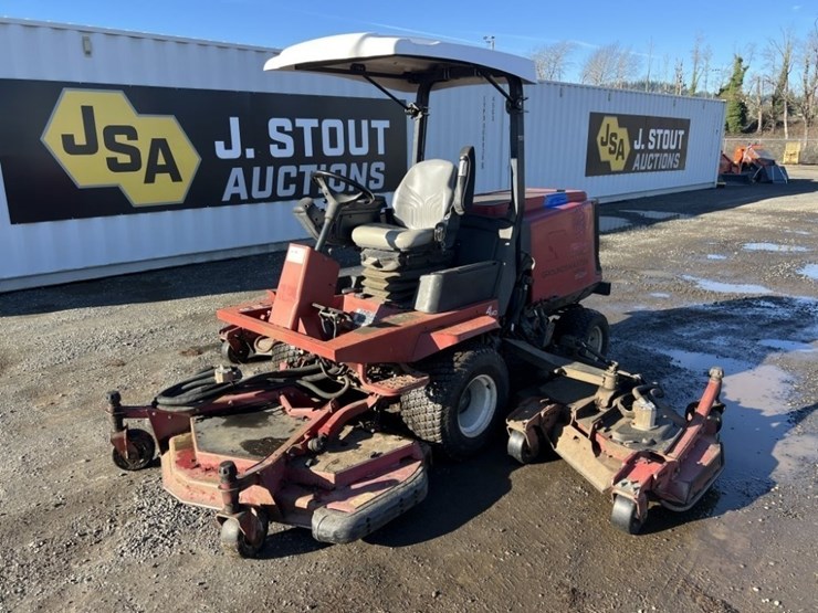 2011-toro-groundsmaster-4000d-4wd-rotary-mower-image-1