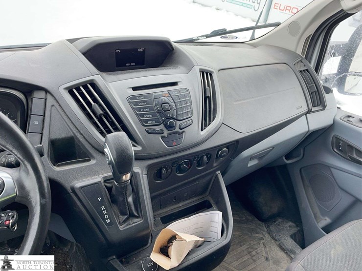 2017-ford-transit-image-16