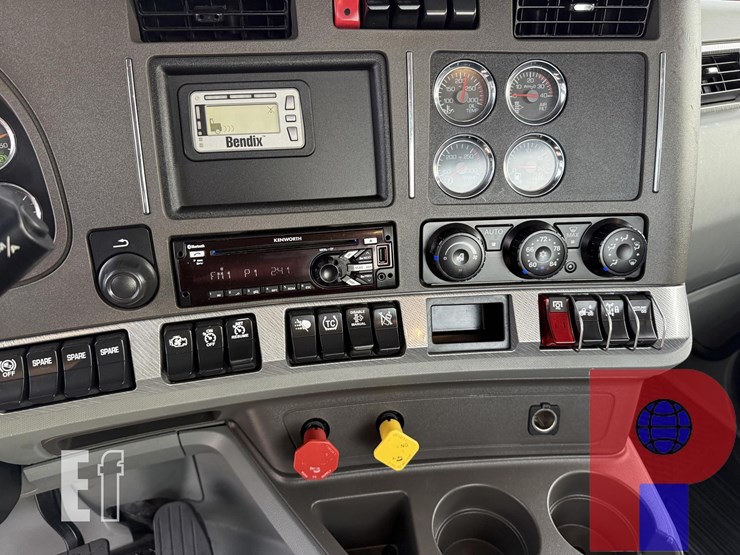 2019-kenworth-t680-image-13