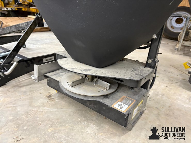 john-deere-gator-image-16