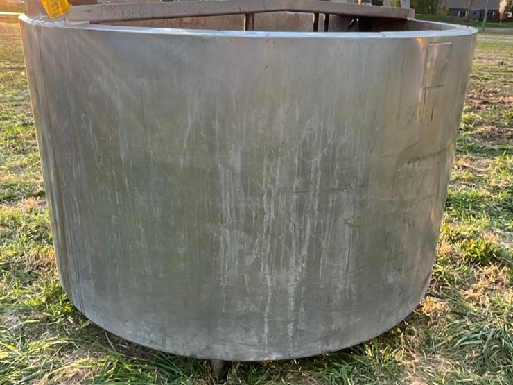 chester-jensen-company-500-stainless-steel-tank-image-4