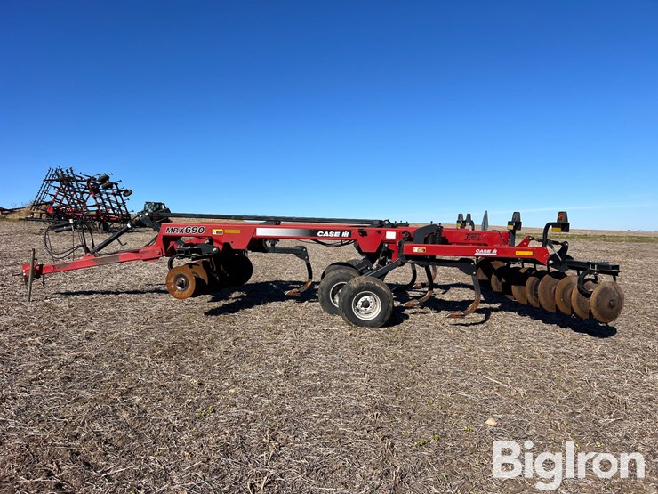 case-ih-mrx690-image-8
