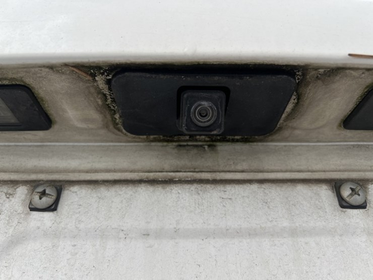 2017-chevrolet-tahoe-image-21