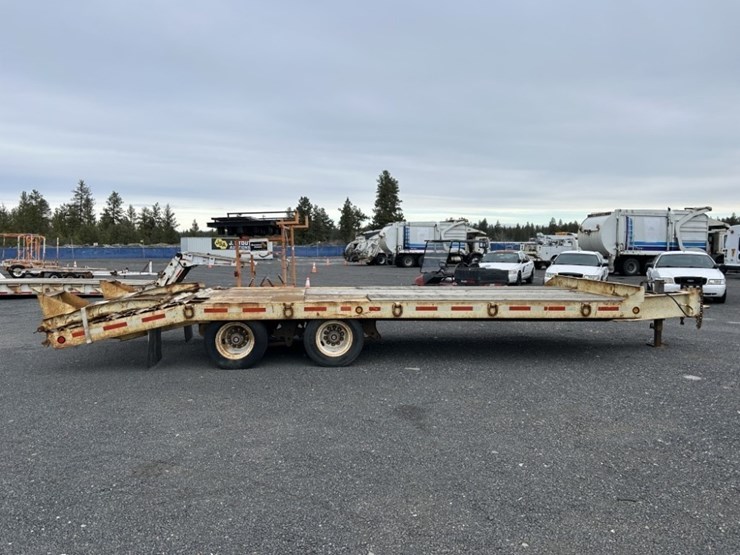 1993-interstate-24'-t/a-equipment-trailer-image-6