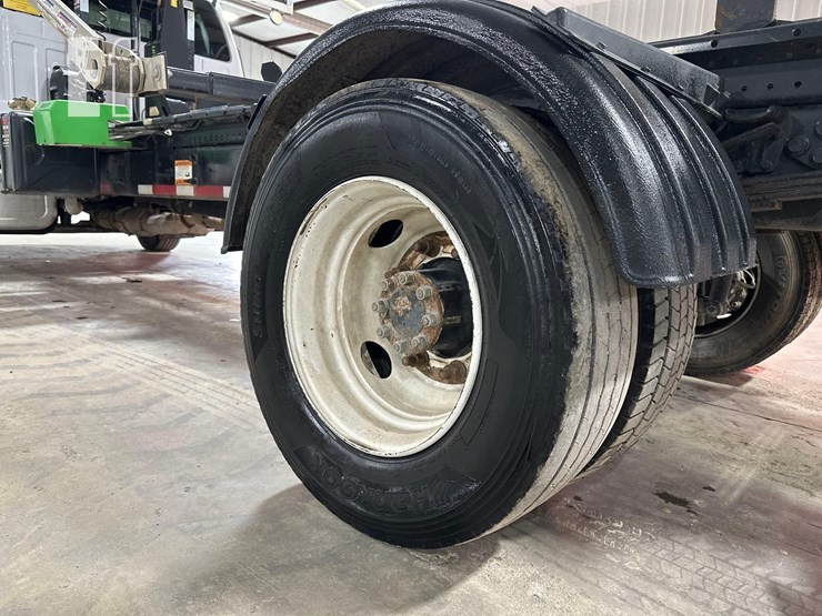 2023-ford-f650-sd-image-33