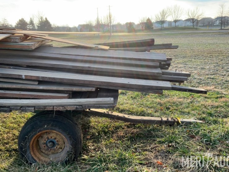 16ft.-hay-rack-on-running-gear-image-30