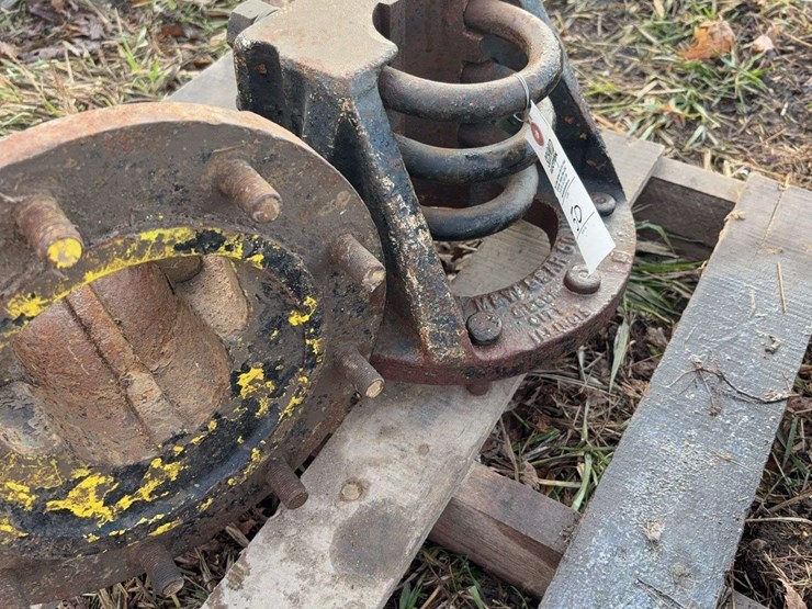 wheel-hubs-for-3-1/4"-axle-image-3