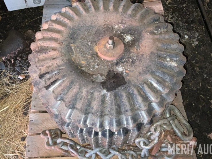 pallet-of-kuhn-krause-parts-image-2