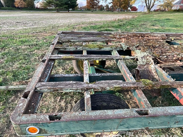 hay-rack-on-john-deere-running-gear-image-13