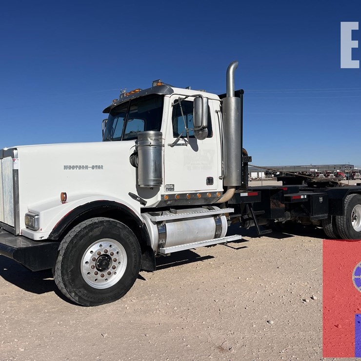 2007 WESTERN STAR 4900