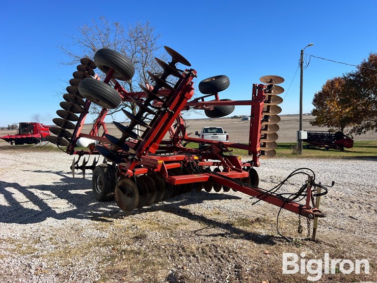 case-ih-3950-image-3