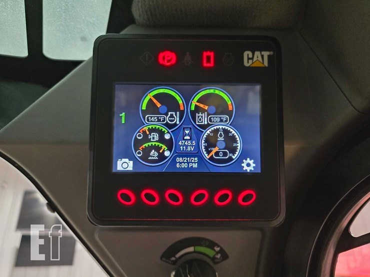 2020-caterpillar-299d3-image-13