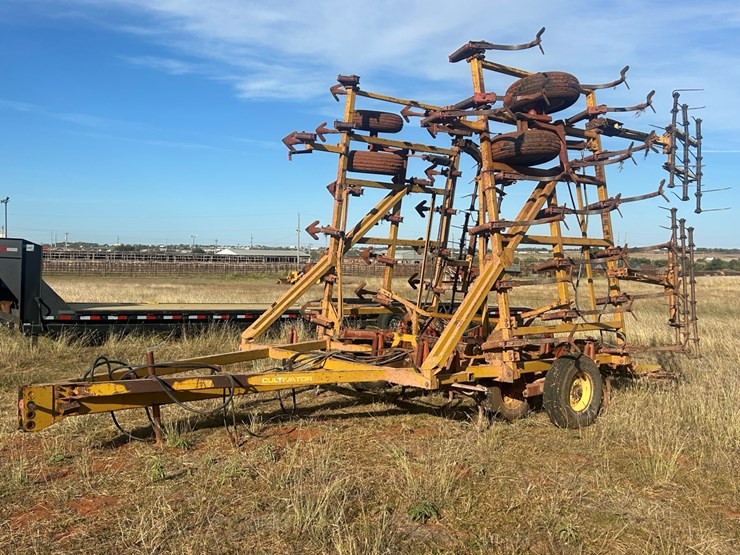 #57-•-kent-field-cultivator-image-1
