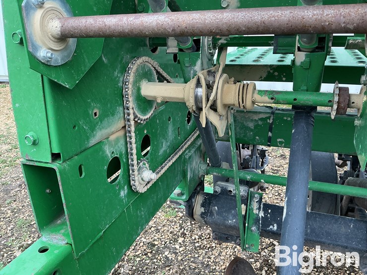 1999-john-deere-1560-image-15