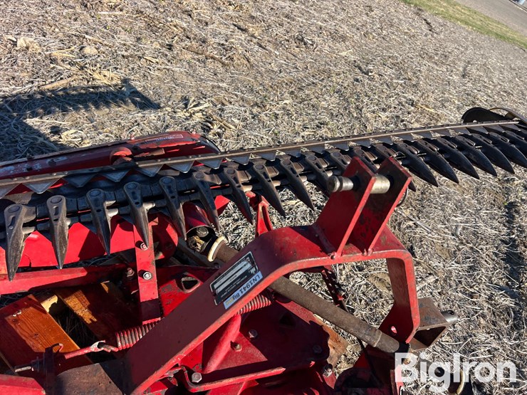 international-1300-image-13