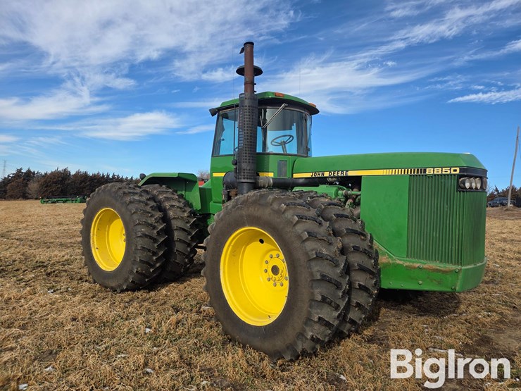 1984-john-deere-8850-image-3