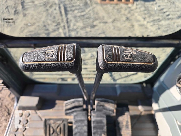 2023-xcmg-xe210u-image-13