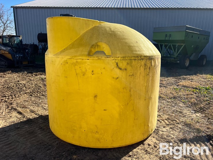 snyder-industries-1600-gal-poly-tank-image-3