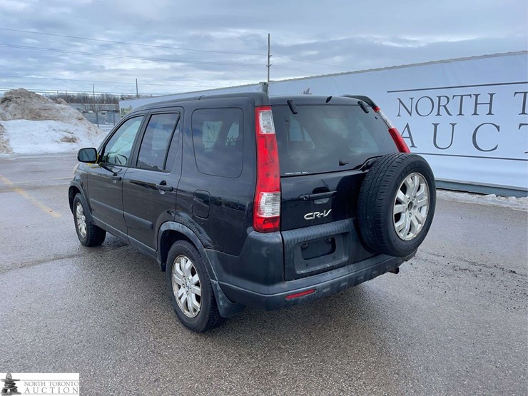 2005-honda-crv-image-3