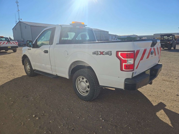 2020-ford-f150-xl-image-6