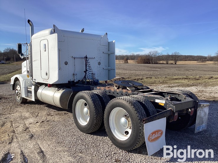 1995-peterbilt-377-image-7