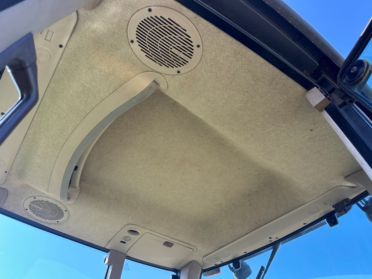 2006-john-deere-7320-image-22