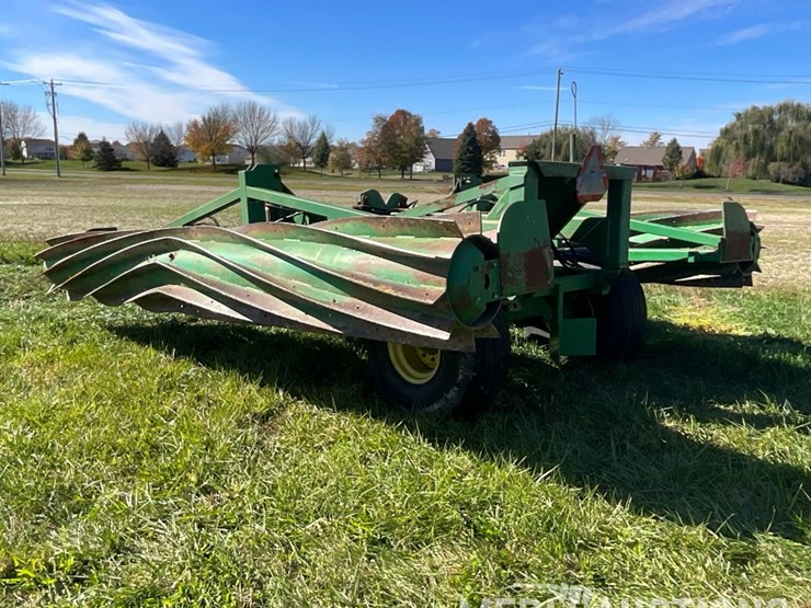 john-deere-530-image-3